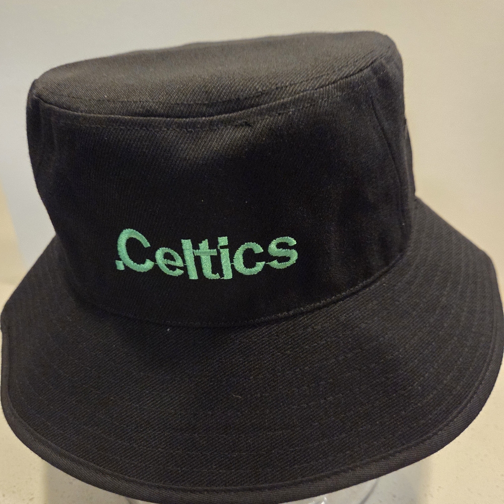 New Era Black Boston Celtics Embroidered Logo Bucket Hat - Picture 2 of 2